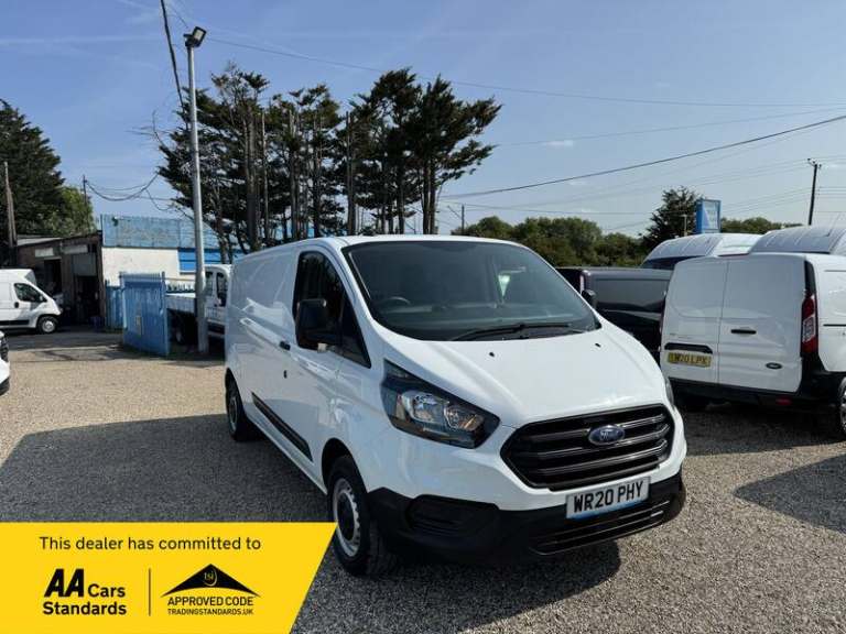 Ford Transit Custom 300 LEADER P/V L2 H1 ECOBLUE EURO 6 ULEZ COMPLIANT