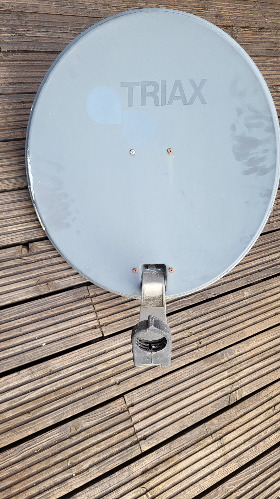 Satellite dish 