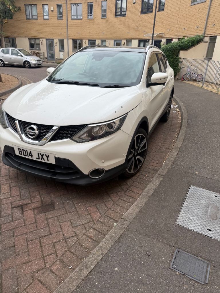 Nissan, QASHQAI, Hatchback, 2014, Manual, 1461 (cc), 5 doors