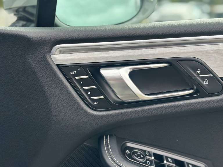 2023 Porsche Macan 5dr PDK SUV Petrol Automatic