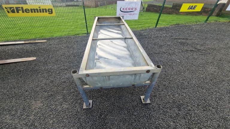 Bateman 8ft heavy duty cattle cow feeding trough farm livestock tractor 