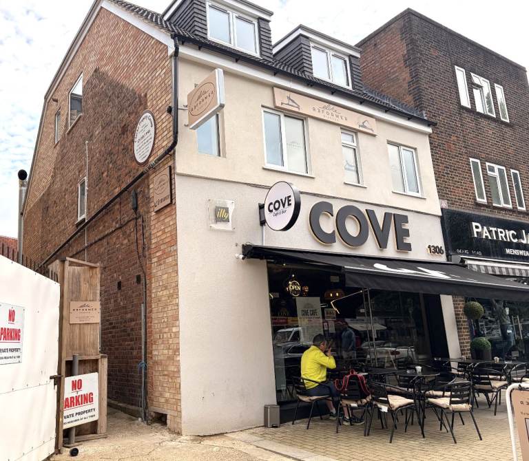 Office Studio / Therapy Rooms To Let - Whetstone High Road, London N20