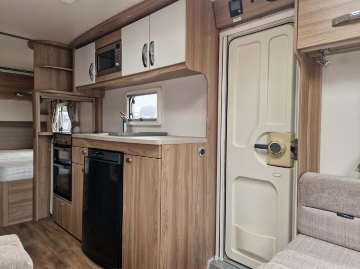 2017 Sprite Quattro FB Used Caravan