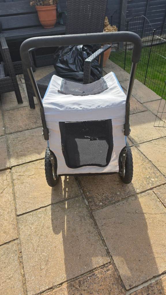 Small dog stroller 