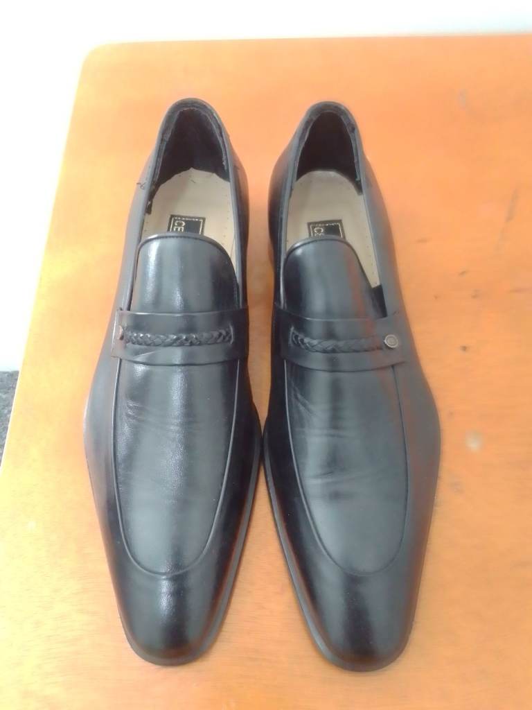 Men's Black Leather Loafers – Good Condition