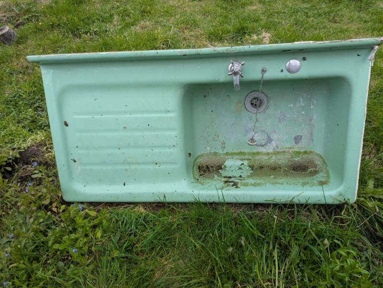 Vintage teal enamel sink