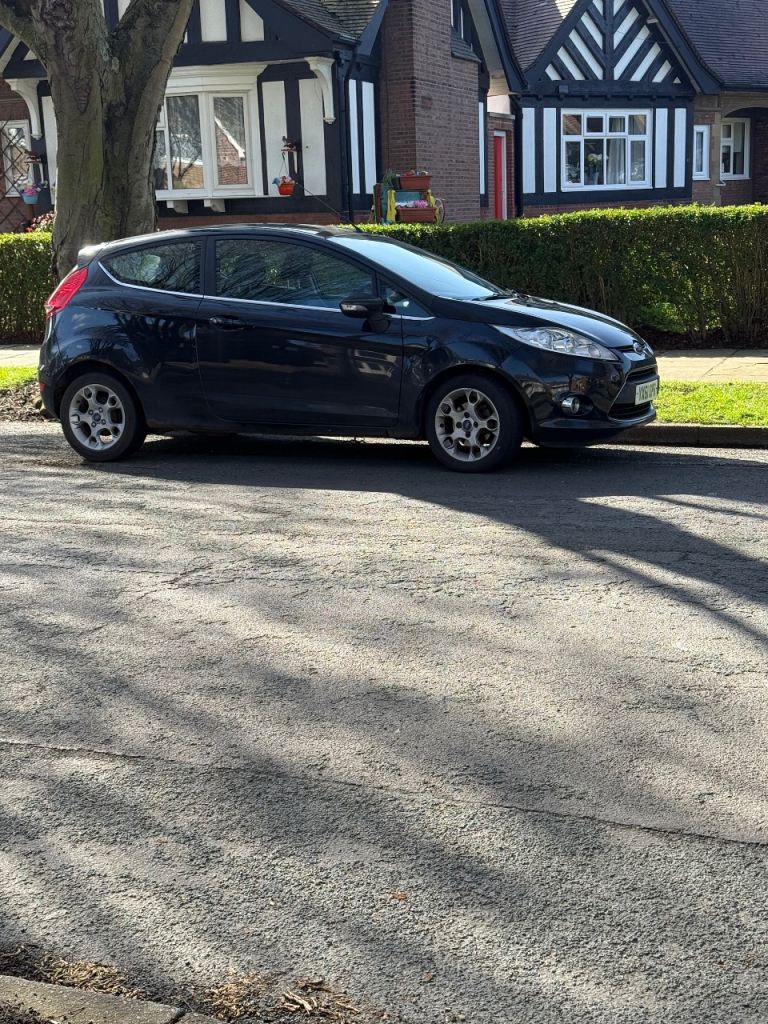 Ford, FIESTA, Hatchback, 2011, Manual, 1242 (cc), 3 doors