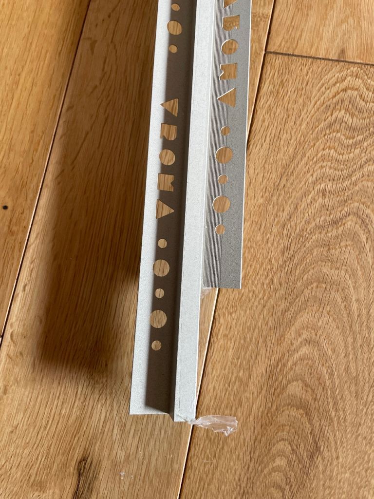 Vroma Tile Trim – sandstone Metal, Brand New