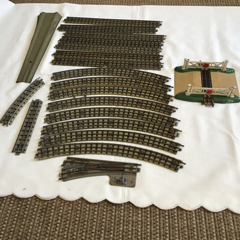 Job lot Hornby Duplo 00 gauge track/railer/switch point & level crossing