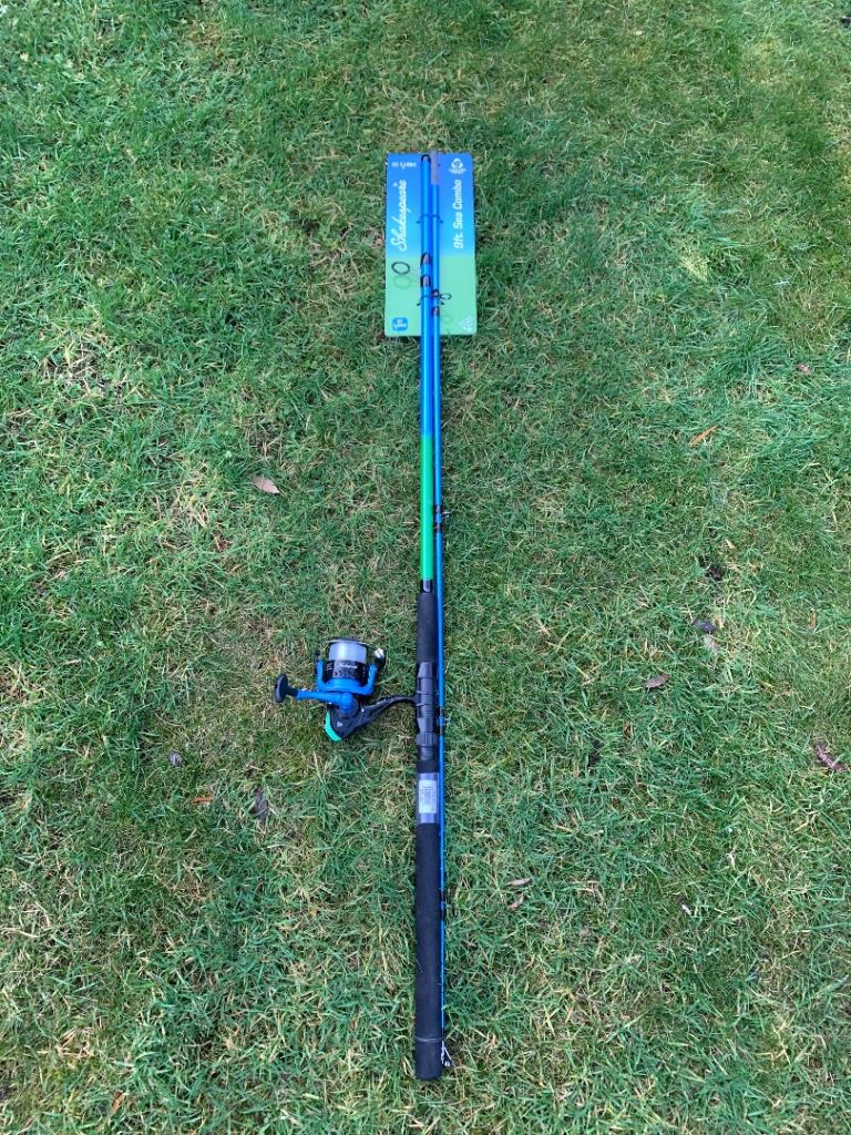 New Shakespeare 9 foot sea fishing rod reel combo pier jetty rocks bait lure spin