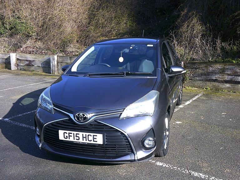2015 Toyota Yaris 1.33 VVT-i Icon 5dr CVT HATCHBACK Petrol Automatic