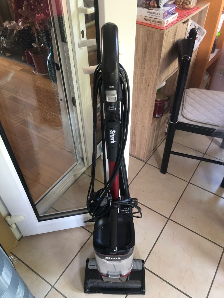 Shark Lift-Away Upright Vacuum Cleaner - Good Condition