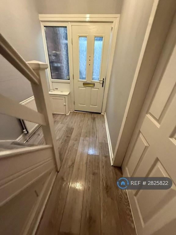 3 bedroom house in Thornbury Road, Manchester, M32 (3 bed) (#2825822)