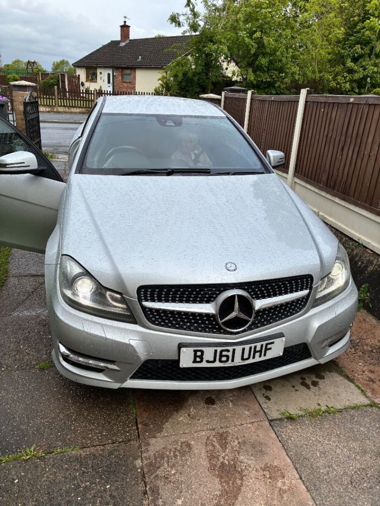 Mercedes-Benz W204 c220cdi coupe AMG 125 edition 