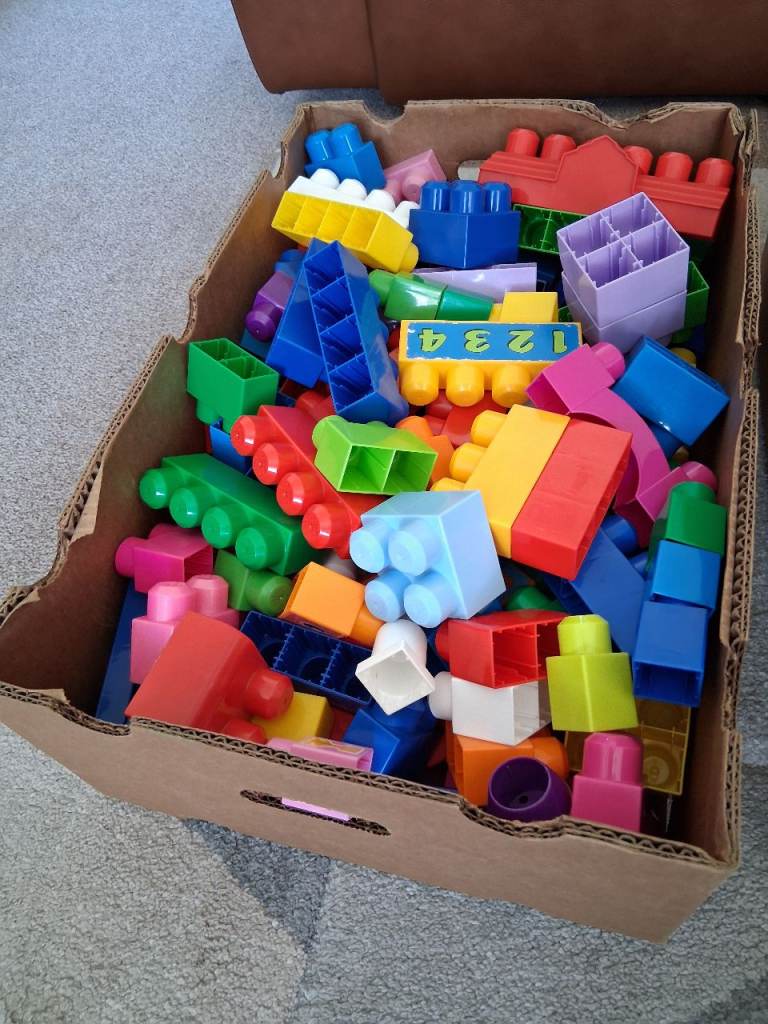 Mega Bloks - bricks and farm