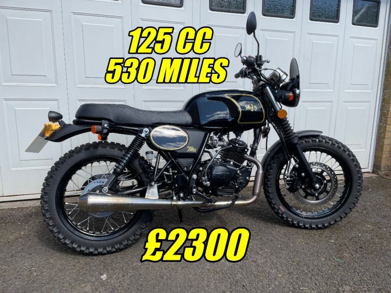 AJS 125CC TEMPEST SCRAMBLER, 2025, ONLY530 MILES.