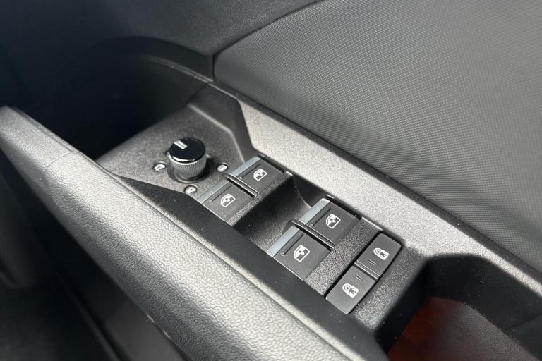  Audi Q4 E Tron 40 S Line Suv 5dr Electric Auto 82kwh 204 Ps Electric