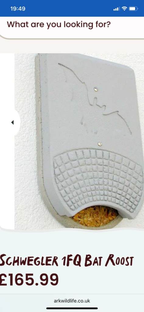 Bat house roosting house 