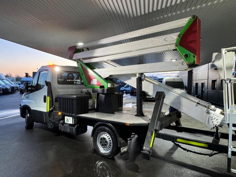 2018 Iveco Daily CHERRY PICKER 2.335S12 3500KG NO VAT! CHASSIS CAB Diesel Manual