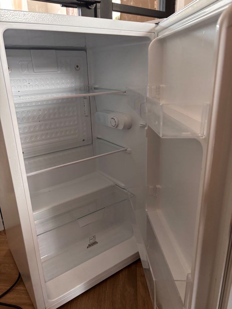 LOGIK Freestanding Fridge – White, Good Condition