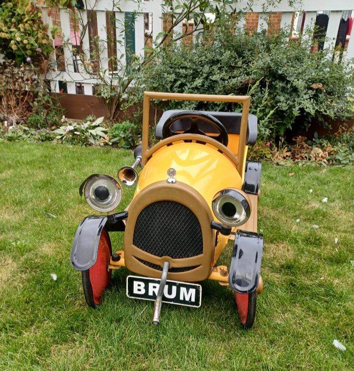 Brum Vintage Pedal Car