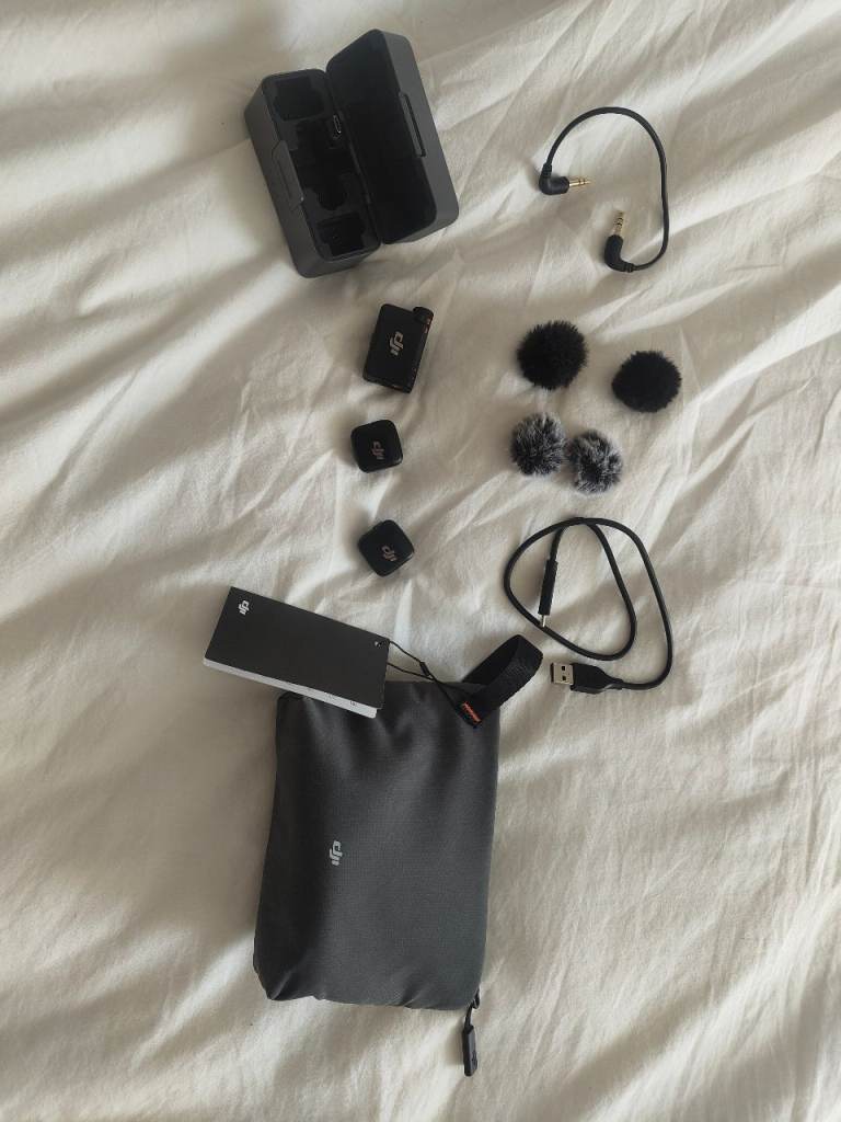 DJI Mic Mini (2 TX + 1 RX + Charging Case) – Like New