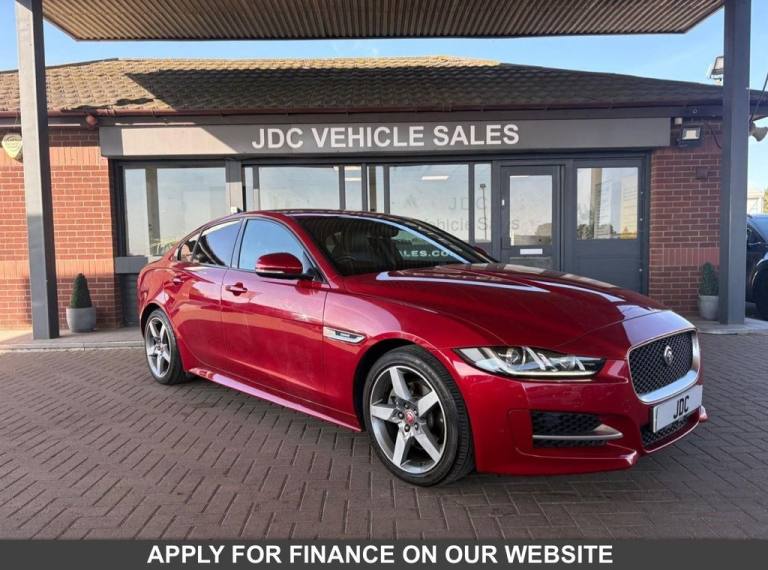 2017 Jaguar XE 2.0d R-Sport Saloon 4dr Diesel Auto Euro 6 (s/s) (180 ps) Saloon Diesel Automatic