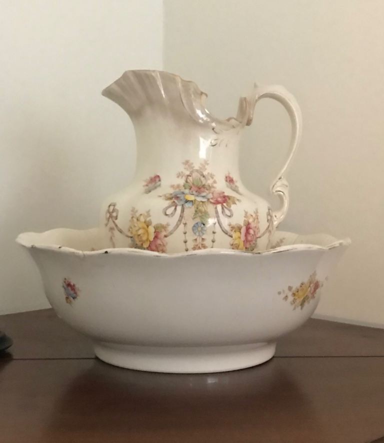 Wash bowl pitcher &dressing table set .