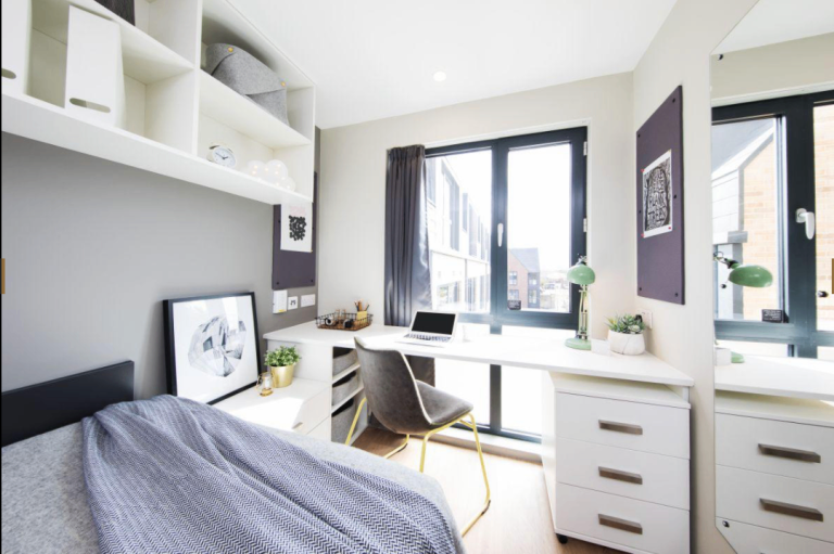 WRV TENANCY TAKEOVER IN LEEDS CITY CENTRE