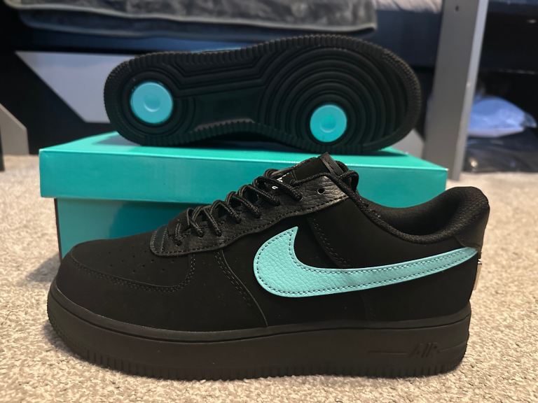 Nike Air Force 1 Tiffany & Co. Trainers – Brand New in Box