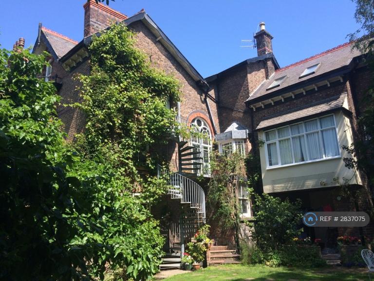 4 bedroom flat in Knowsley Road, Liverpool, L19 (4 bed) (#2837075)