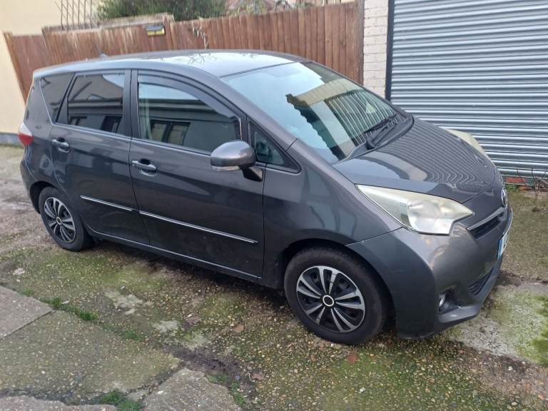 Toyota, VERSO-S, MPV, 2011, Manual, 1329 (cc), 5 doors