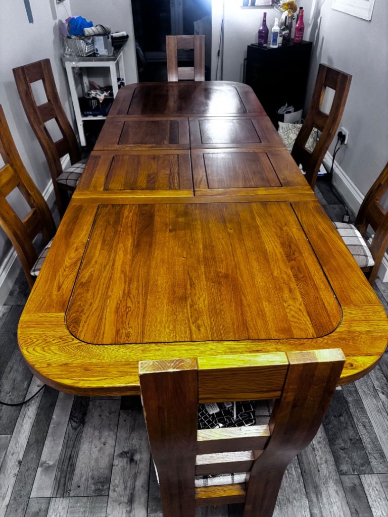 Solid Oak Dining Table and 8 Chairs 