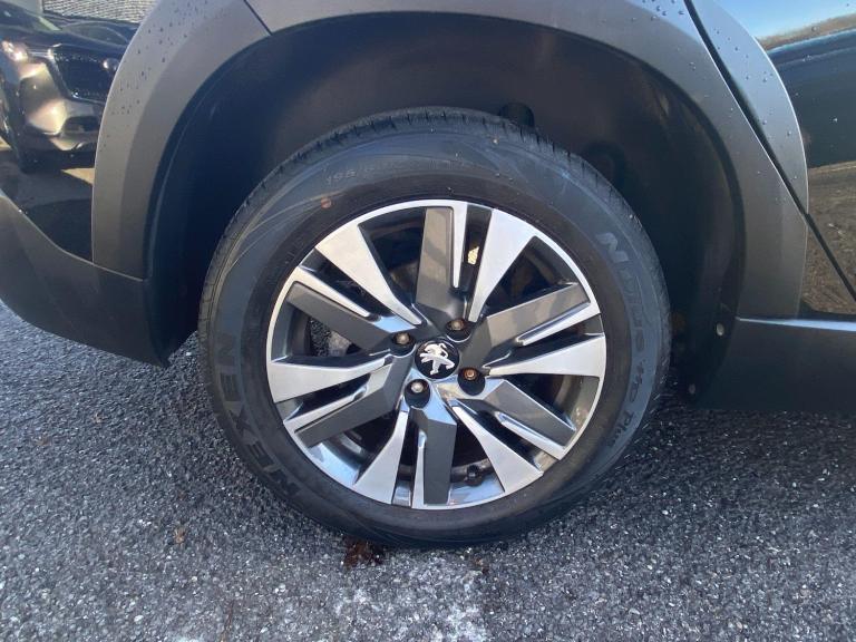 2018 Peugeot 2008 1.2 PureTech Allure Premium 5dr [Start Stop] HATCHBACK PETROL Manual