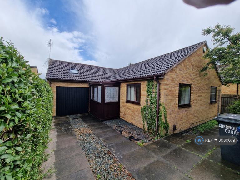 4 bedroom house in Cambridge, Cambridge, CB4 (4 bed) (#3030679)