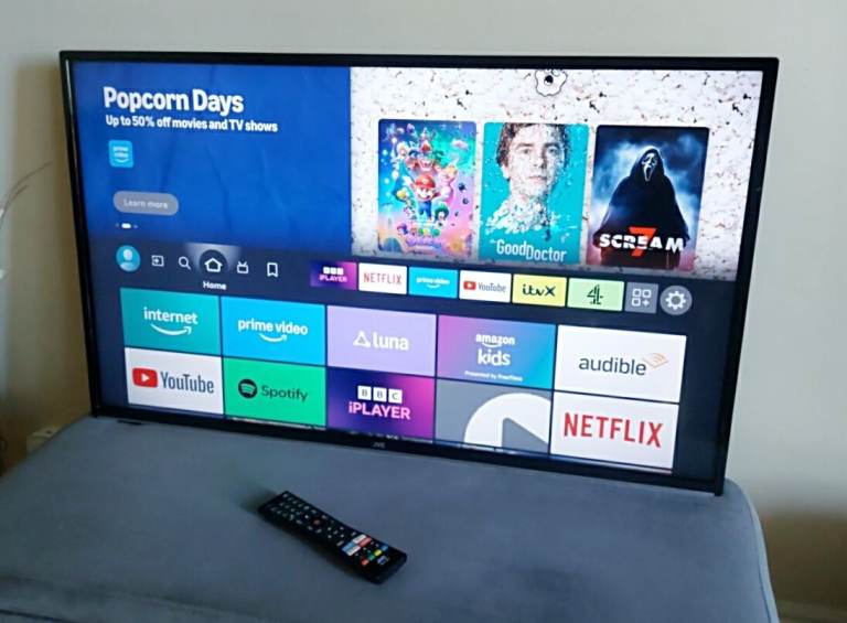 JVC Smart TV, 4 K HDR Great Picture Quality, 40 Inch Screen. Great Tv