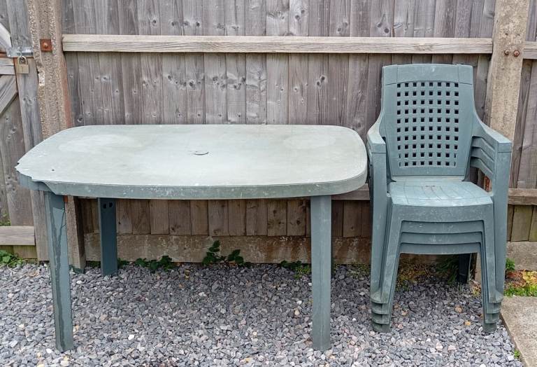 Green Plastic Outdoor Table with 4 Chairs
