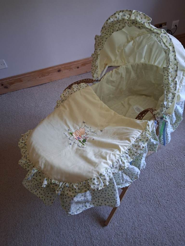 Moses Basket Stand with Basket 