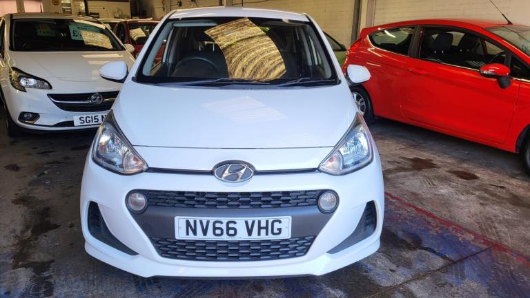 2017 Hyundai i10 1.0 SE 5dr HATCHBACK Petrol Manual