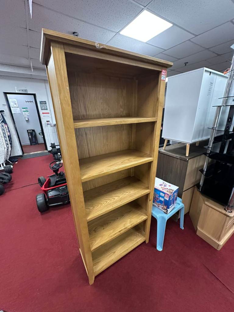 Kent Tall Oak Veneer Bookcase