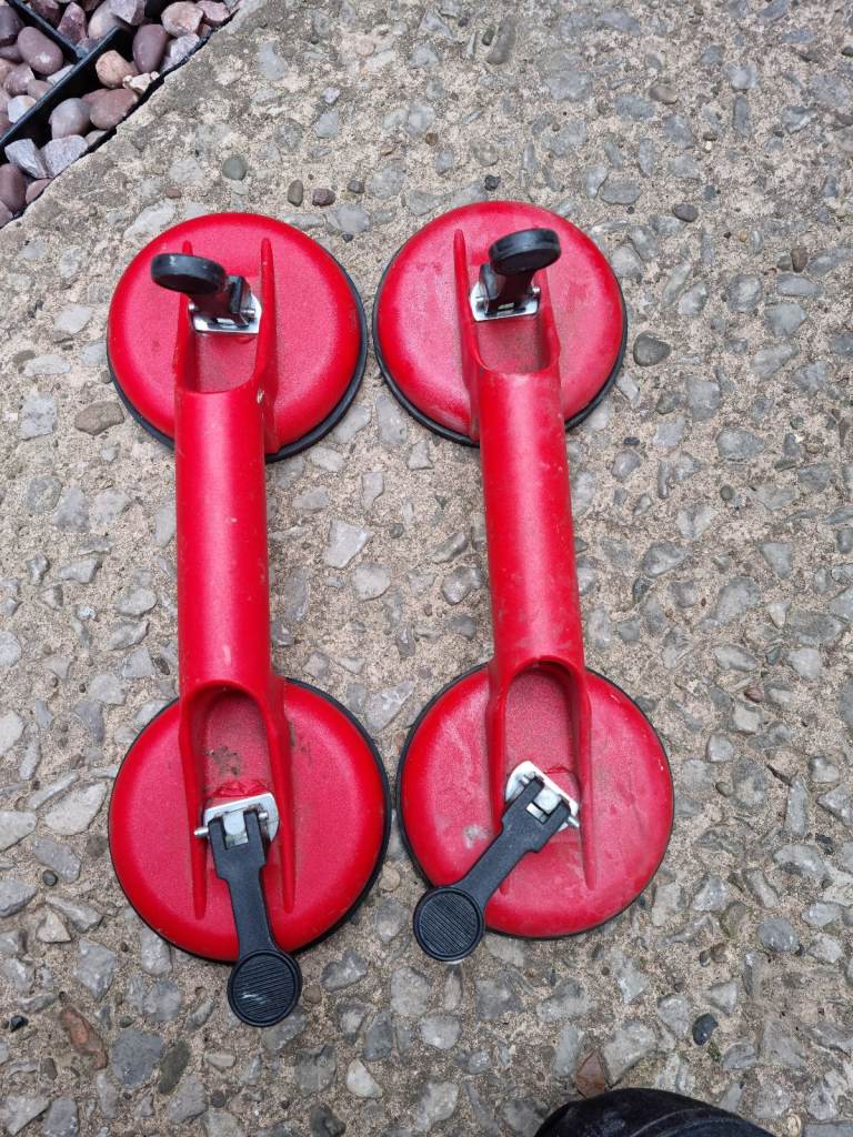 image for 2 x suction grips