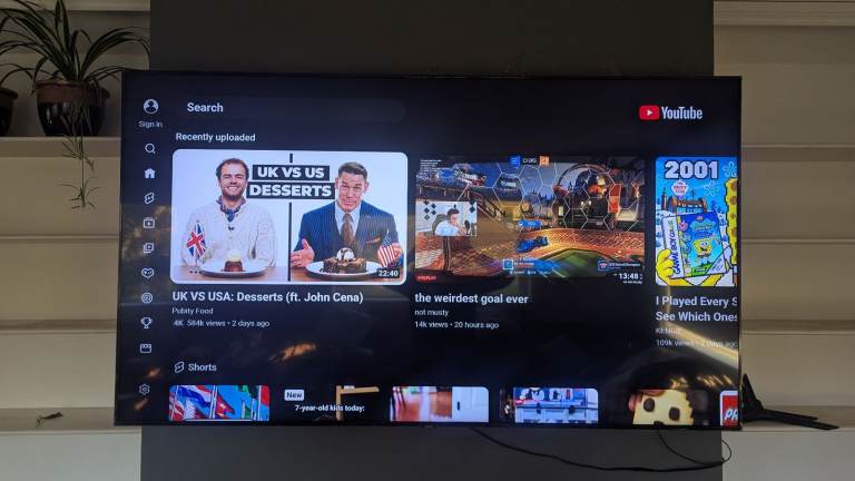 Samsung Crystal 75" TV UHD 4K Ultra smart TV 