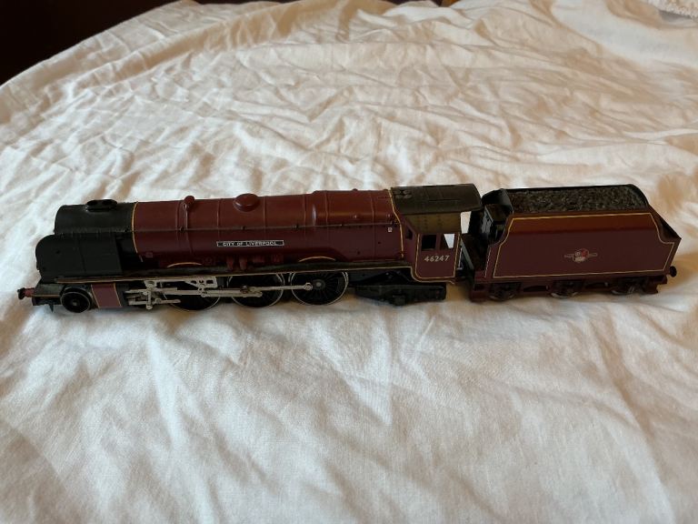HORNBY MODEL TRAIN