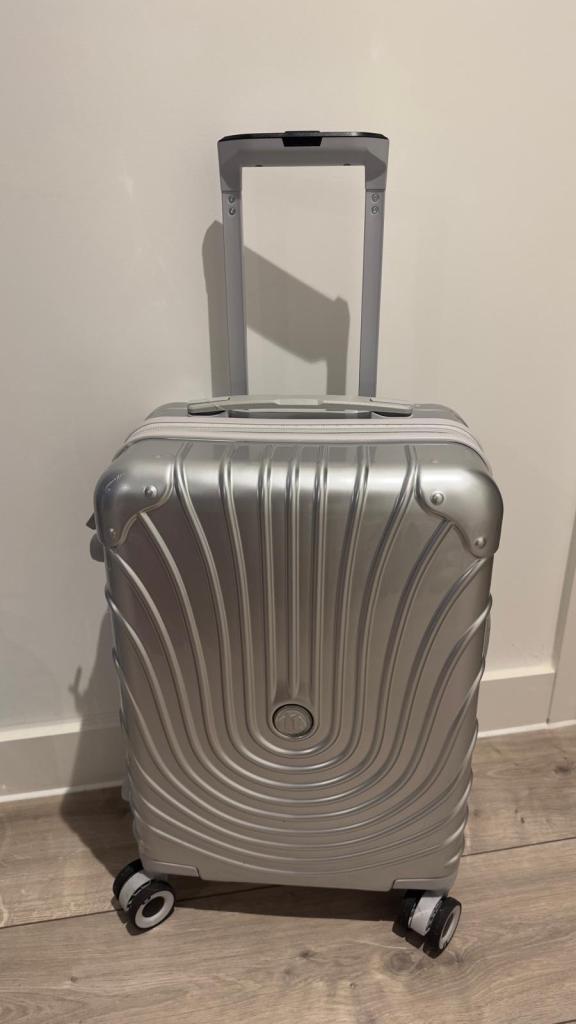 image for New condition cabin suite case