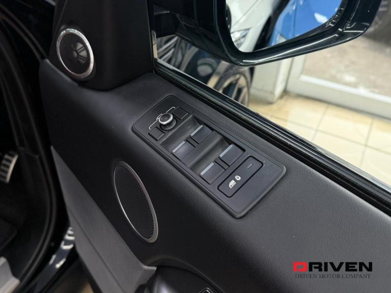 WOW! RANGE ROVER SPORT SVR KIT 3.0 SD DYNAMIC + SVR ALLOYS + FREE DELIVERY!