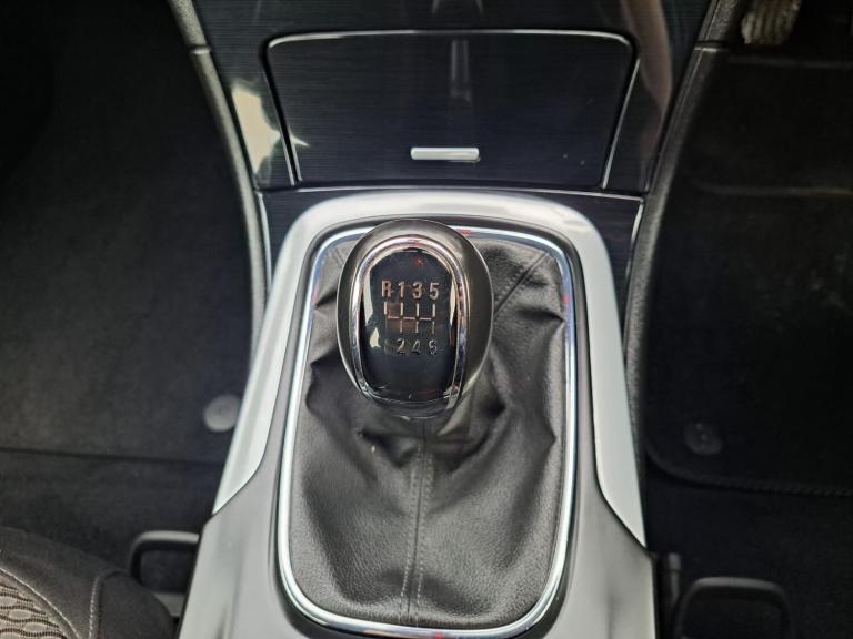 2014 Vauxhall Insignia 2.0 CDTi ecoFLEX Tech Line Sports Tourer Euro 5 (s/s) 5dr ESTATE Diesel Ma...