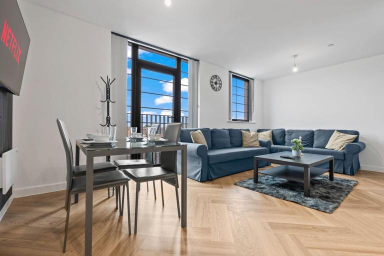 High spec Furnished two bed two bath apartment with balcony 