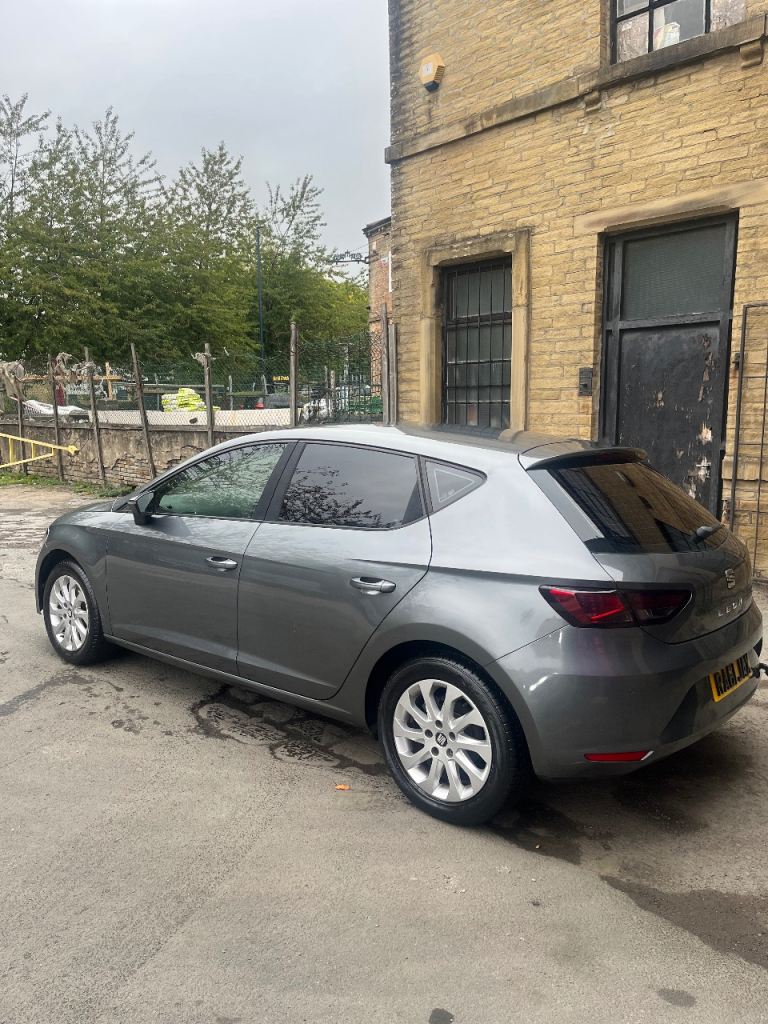 Seat, LEON, Hatchback, 2014, Semi-Auto, 1598 (cc), 5 doors