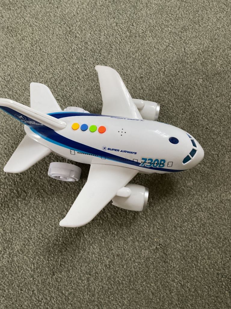 Super Airways plane 730B