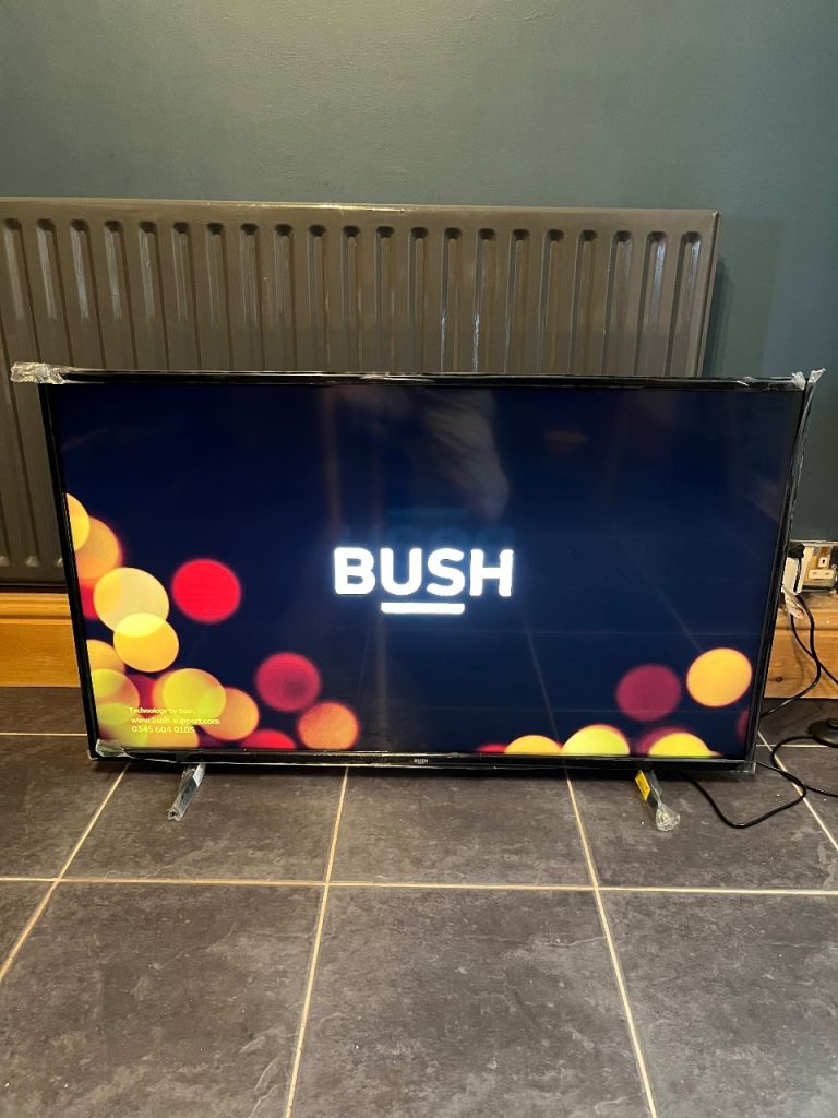 Bush 43” 4k Ultra HD Smart TV With HDR DLED43UHDHDRSC Freeview Play Brand New.